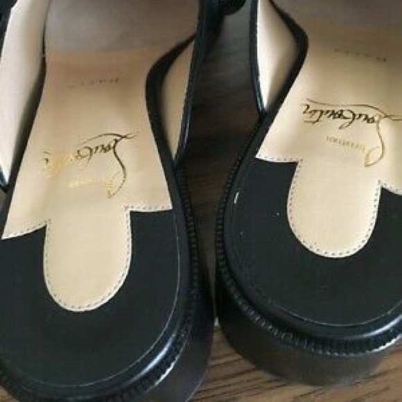 ❌SOLD OUT❌Christian Louboutin Octavian Mules - Picture 2 of 7